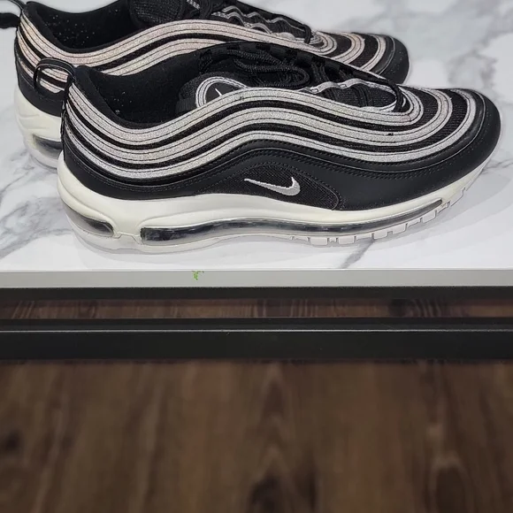 Nike Air Max 97 Size 9 Men - Picture 7 of 13